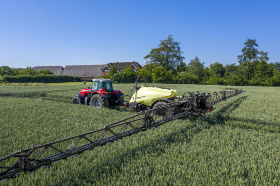 Trailed sprayers